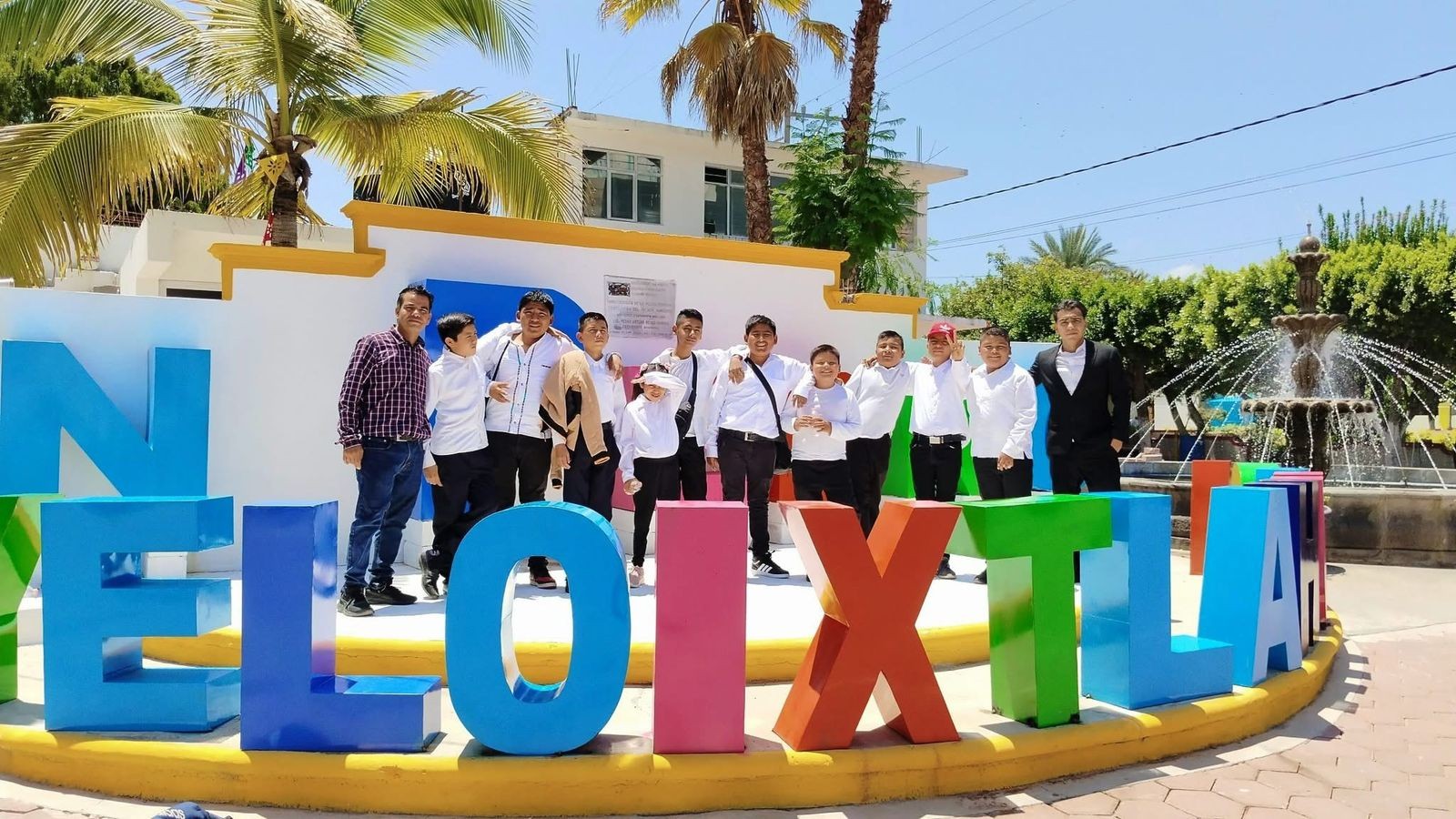 ofreció una maravillosa presentación musical en la clausura de la Escuela Normal Profr. Darío Rodríguez Cruz
