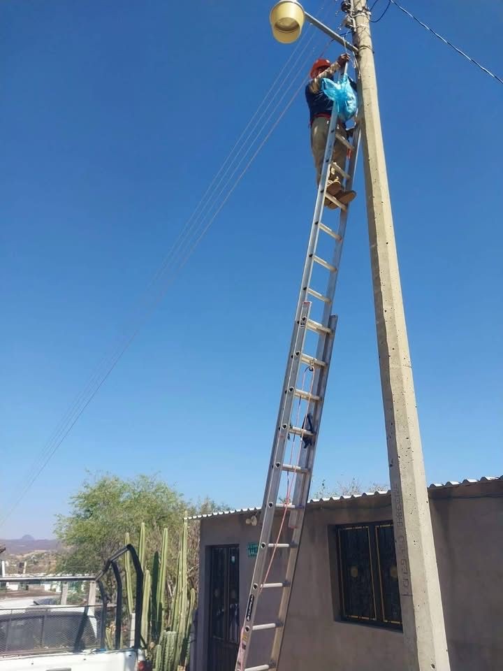 Seguimos en #luminarias en las diferentes comunidades 🌙✨